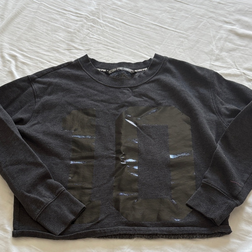 Victoria's Secret Sport Dark Gray Cropped Sweatshirt with Number Print